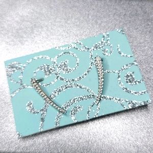 Trendy earrings ear climber silver tone delicate filigree design gift brand new